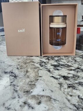 snif Fragrance Bottle in Nude-Peach Box